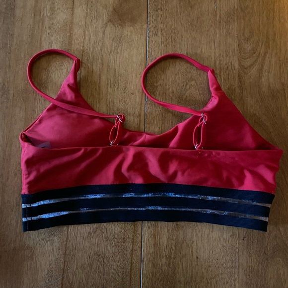 🛍️ 4/$25 Bikini top - Picture 2 of 3